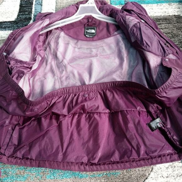 The North Face Jacket - Picture 7 of 7